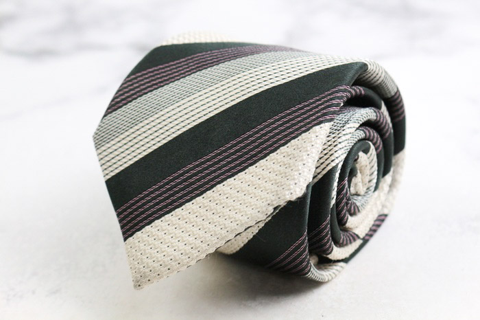 美品 エルメネジルドゼニア ネクタイ ハイブランド レジメンタル