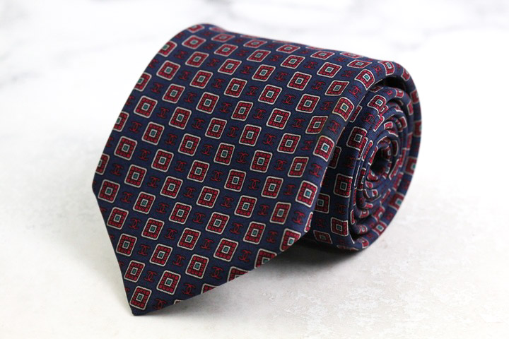 CHANEL シャネル ネクタイ ココマーク 小紋柄 ハイブランド 高級 光沢感 楽天市場】シャネル CHANEL ネクタイ ココマーク柄 ネクタイ