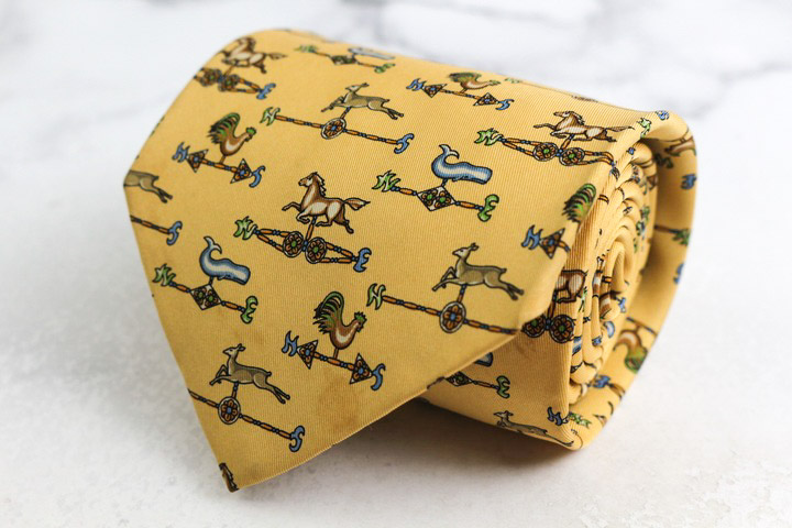 未使用　サルバトーレフェラガモ　ネクタイ　緑　亀　動物　花柄 サルヴァトーレフェラガモ Salvatore Ferragamo ネクタイ 緑