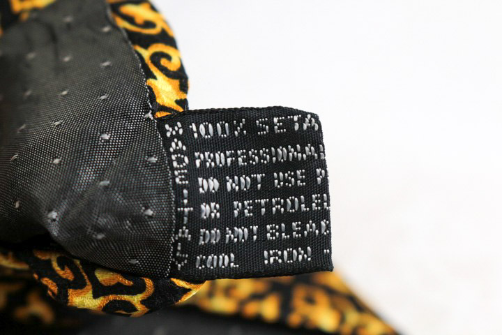 ジャンニ・ヴェルサーチ ブランド ネクタイ シルク アラベスク 総柄