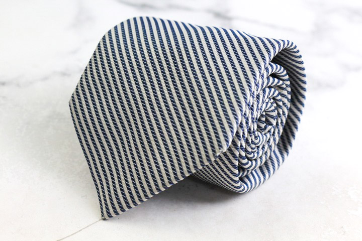 dunhill ダンヒル ネクタイ ストライプ シルク 高級感 光沢 V86 Dunhill - 美品✨ ダンヒル ストライプ ネクタイ レッド×グレー シルク