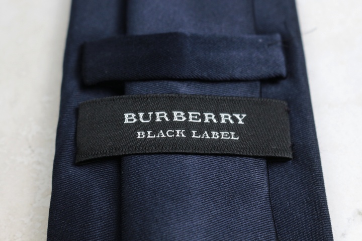 バーバリーブラックレーベル ブランドネクタイ ホースマーク 無地