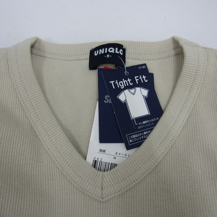 ユニクロ 半袖Tシャツ トップス スマートストレッチ Vネック 未使用品 