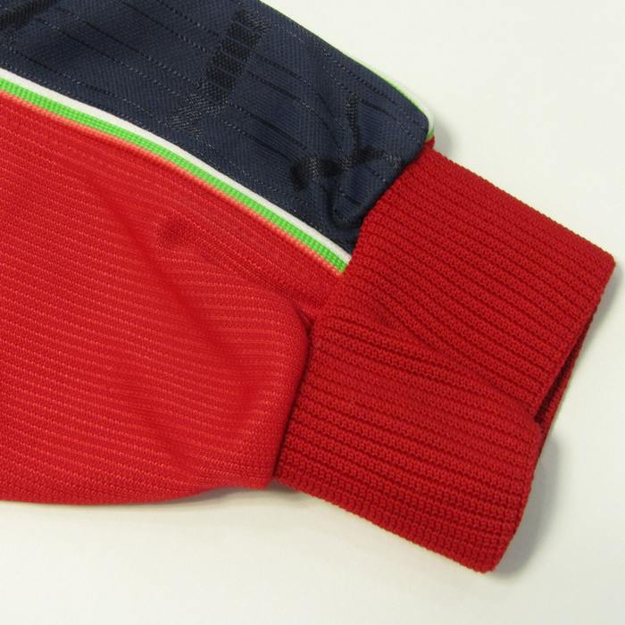 PUMA ベージュ ジャージジャケット　新品未使用 PUMA ジャージ ICONIC T7 トラックジャケット レディース