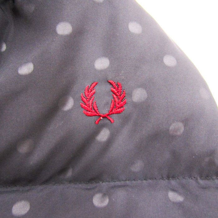 フレッドペリー ダウンジャケット ファーフード付き ドット柄 ロゴ刺繍