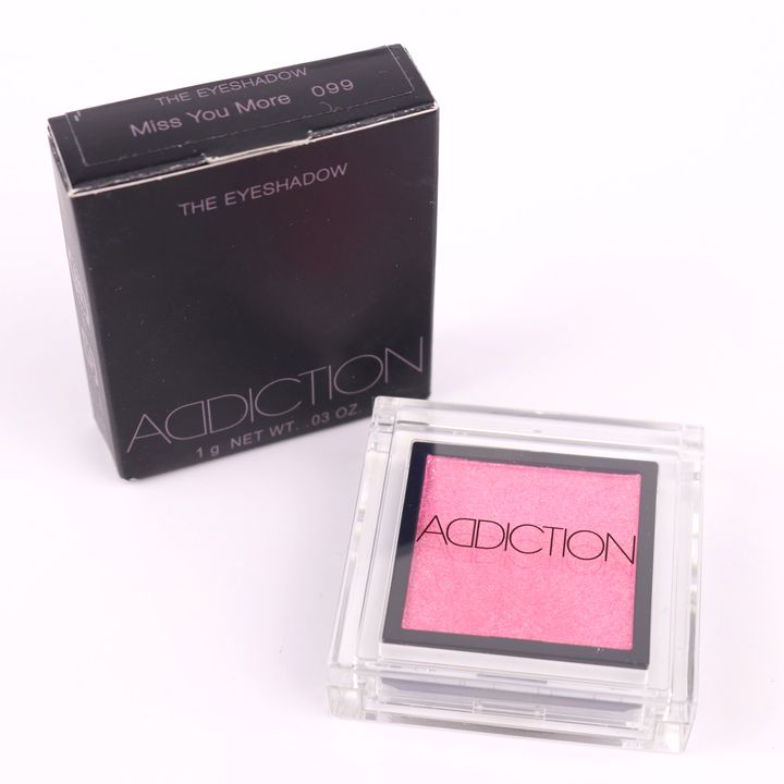 新品未使用、送料無料️(アディクション)ADDICTION アイシャドウ 新品未使用 5点セット アディクション ザ アイシャドウ addiction アイ