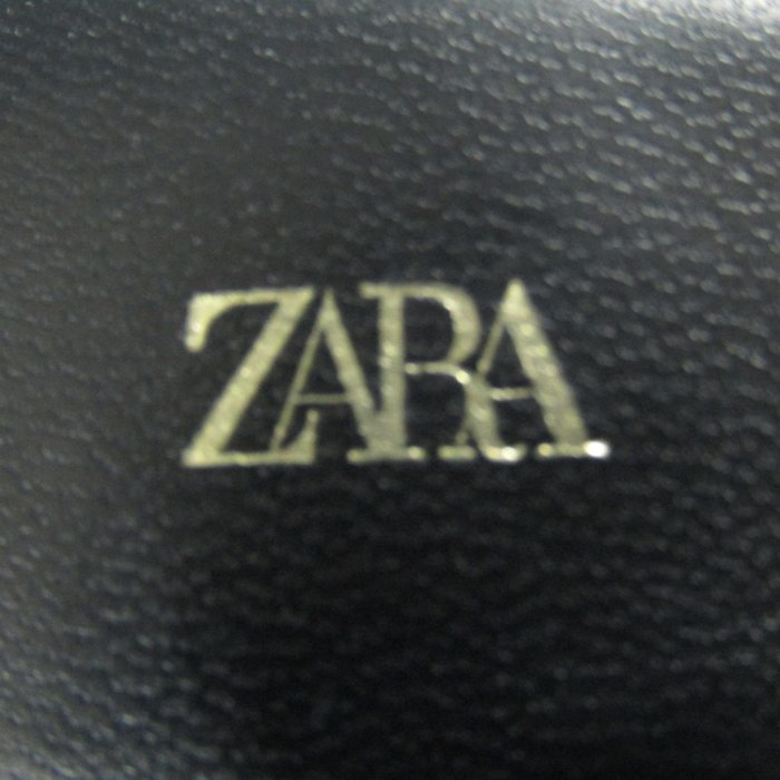 ZARA パンプス 完売品 ブラックゴールド ザラ サンダル トングサンダル ストラップ フラット シューズ 靴