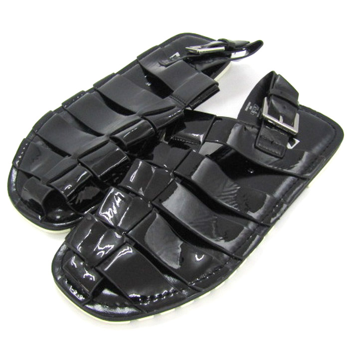 ザラ グラディエーター エナメル サンダル フラット 靴