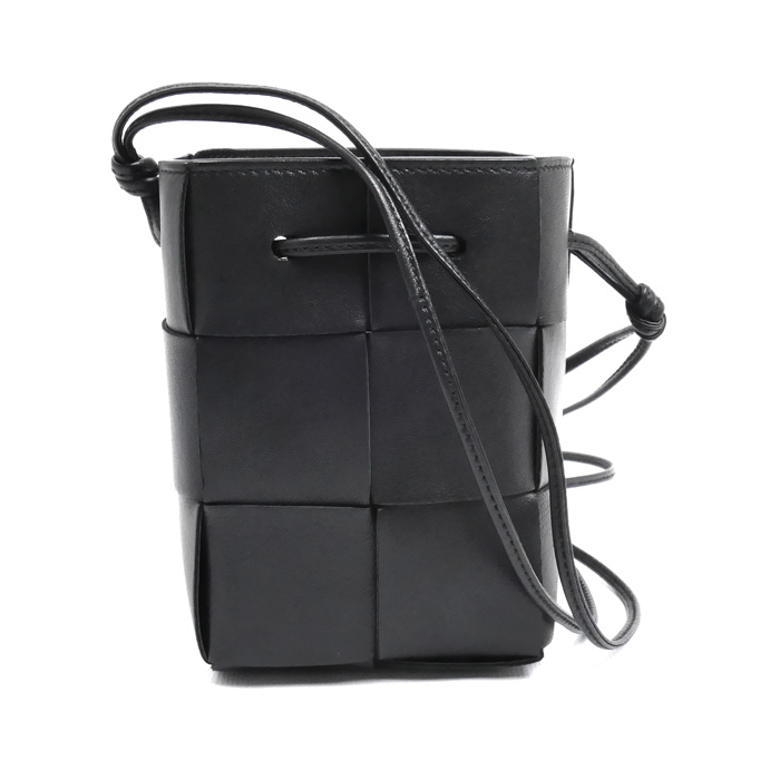 BOTTEGAVENETA ボッテガヴェネタ マキシ イントレチャート カセット ミニ ショルダーバッグ ブラック 680217 レディース【中古】【美品】