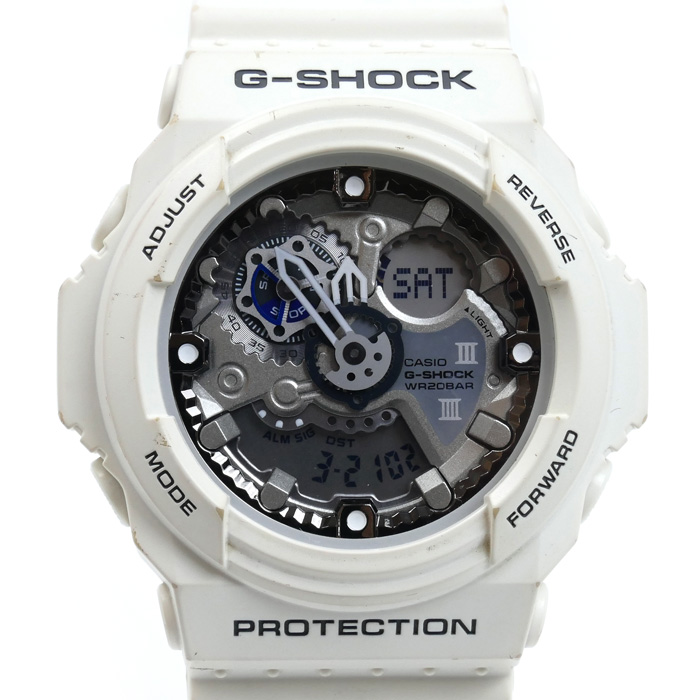 CASIO カシオ G-SHOCK 腕時計 電池式 ホワイト GA-300-7AJF メンズ【中古】