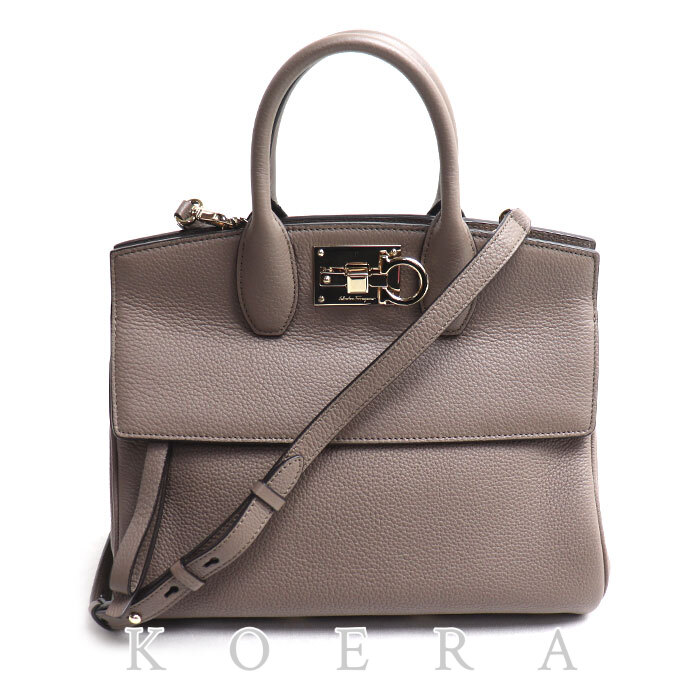 Salvatore Ferragamo サルヴァトーレフェラガモ スタジオ スモール  2Wayショルダーバッグ グレージュ FZ-21 H159 レディース【中古】