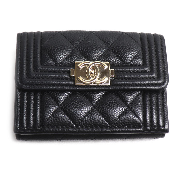 CHANEL シャネル ボーイシャネル マトラッセ 三つ折り財布 ブラック A84432 レディース【中古】