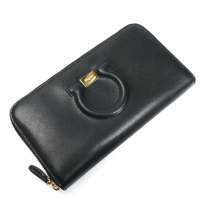 Salvatore Ferragamo サルヴァトーレフェラガモ ガンチーニ 長財布 ラウンドファスナー ブラック レッド 22C843 レディース【中古】【美品】