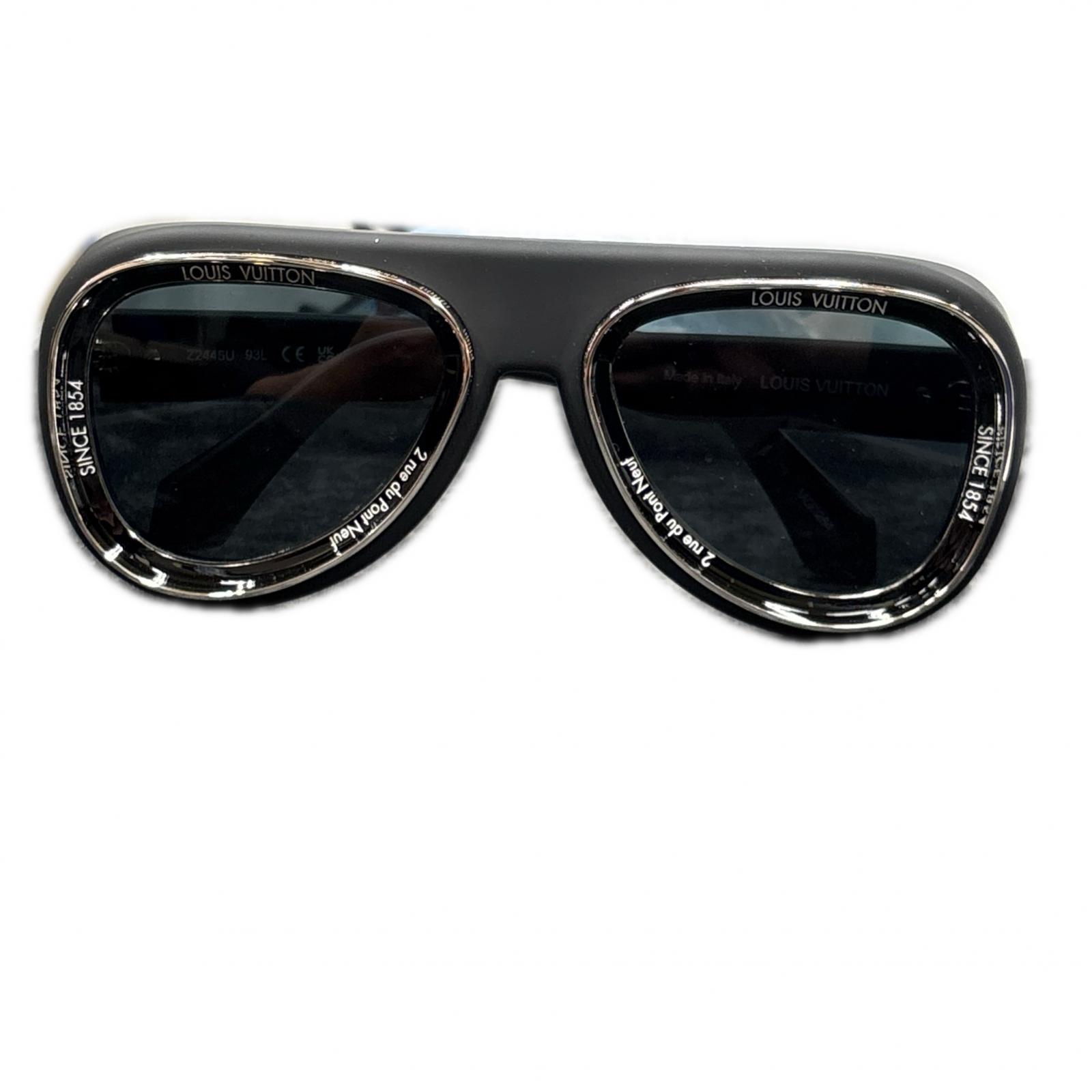 LOUIS VUITTON ルイ・ヴィトン スーパーヴィジョンパイロット サングラス ブラック Z2445U 93L 53□22 130 メンズ【中古】【美品】