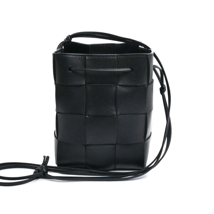 BOTTEGAVENETA ボッテガヴェネタ マキシイントレチャート カセット スモール クロスボディバッグ ショルダーバッグ ブラック 680218 レディース【中古】