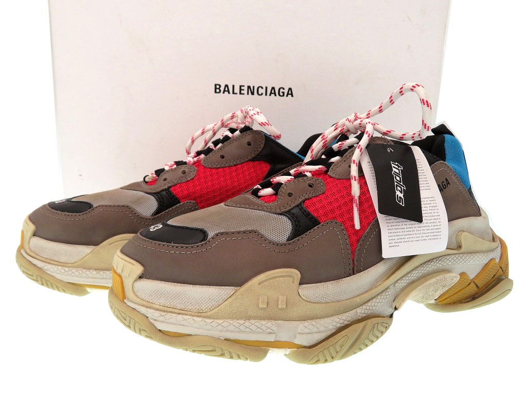 BALENCiAGA TRiPLE S SiLVER RED 2018 balenciaga shoes
