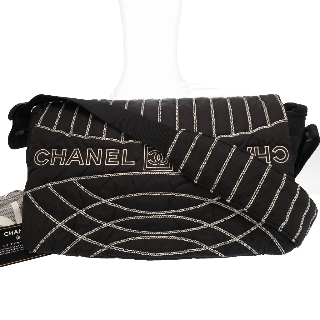 chanel shoulder bag men