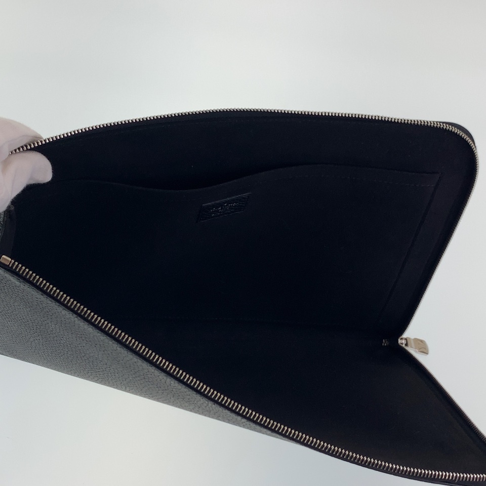 Lv Mens Clutch Bag IUCN Water what-it-takes-to-become-a-great-sales-manager-salary
