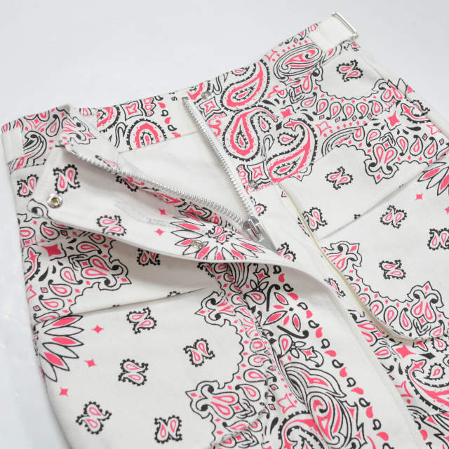 sacai 22SS Japan Bandana Print Skirt 22-05927 1 OFF WHITE