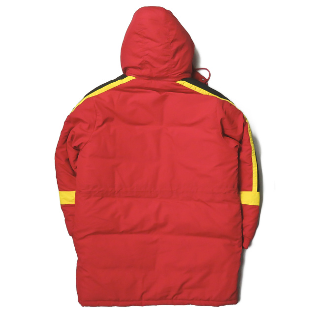 supreme hoodie sleeve logo