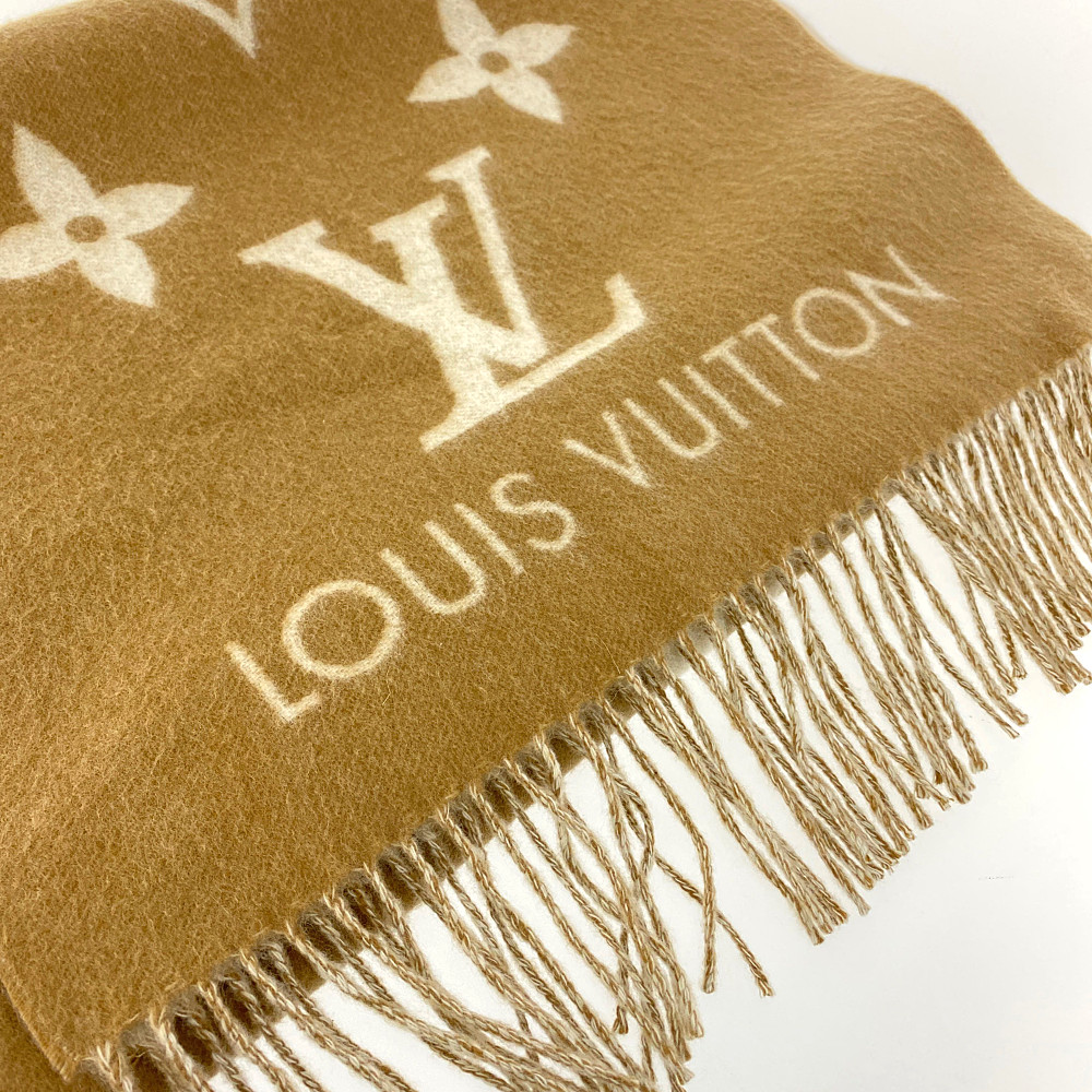 Louis Vuitton Escharp Reykjavix Calfskin Muffler LOUIS VUITTON | eBay