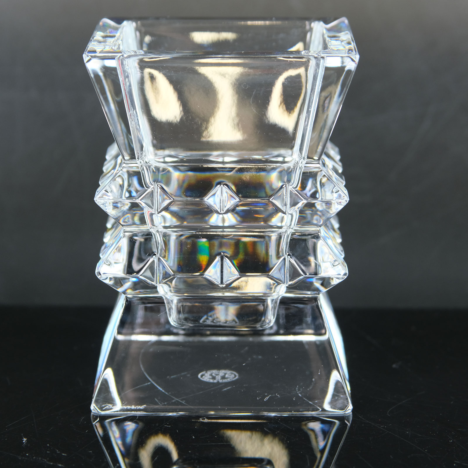 Baccarat バカラ フワラーベース 花瓶 9cm コロンビーヌ クリスタル ユニセックス 花瓶 中古 Smasell スマセル 公式通販 サスティナブルアウトレットモール スマセル