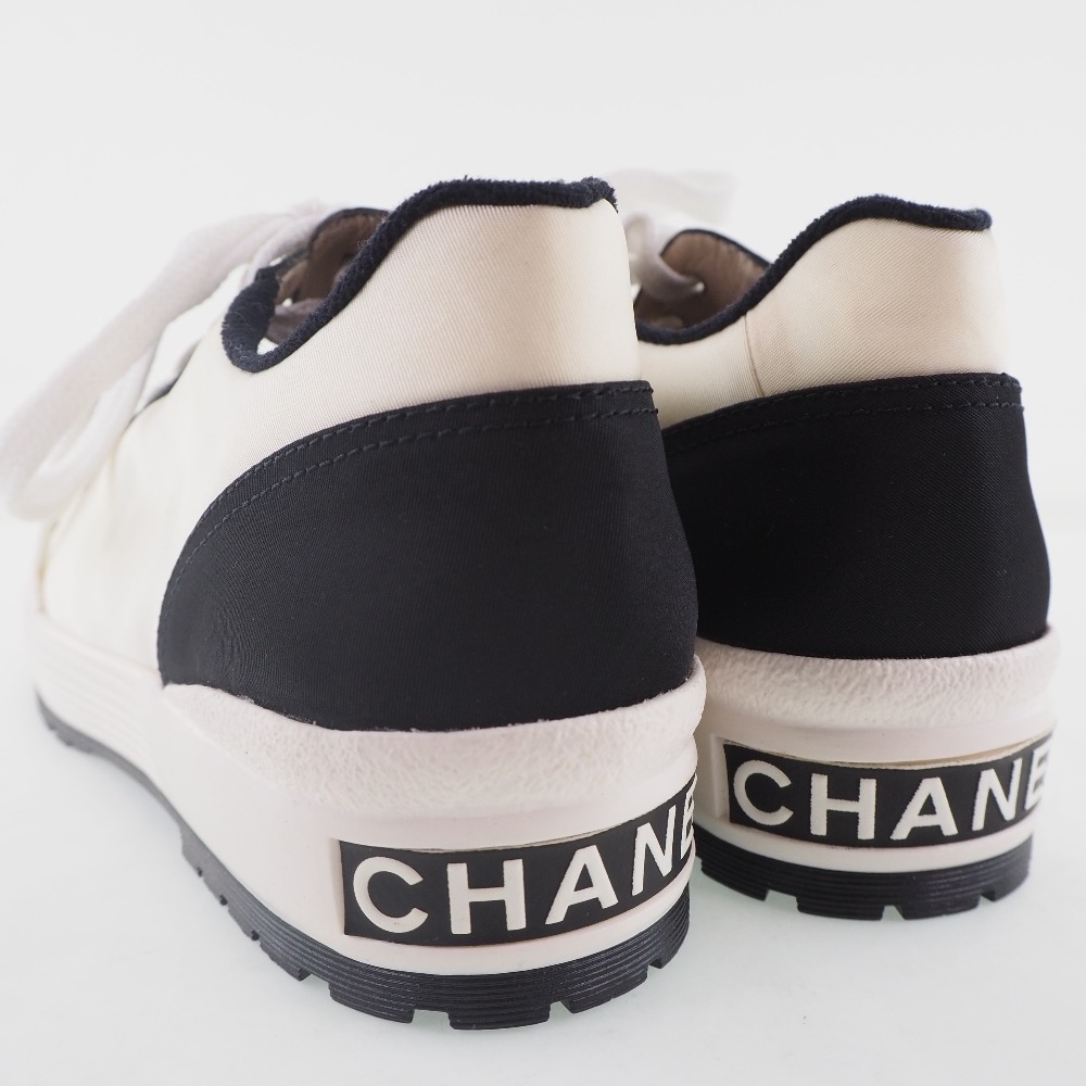 美品☆CHANEL・ココマーク ロゴ刻印アグレッド スニーカー(35相当 ...