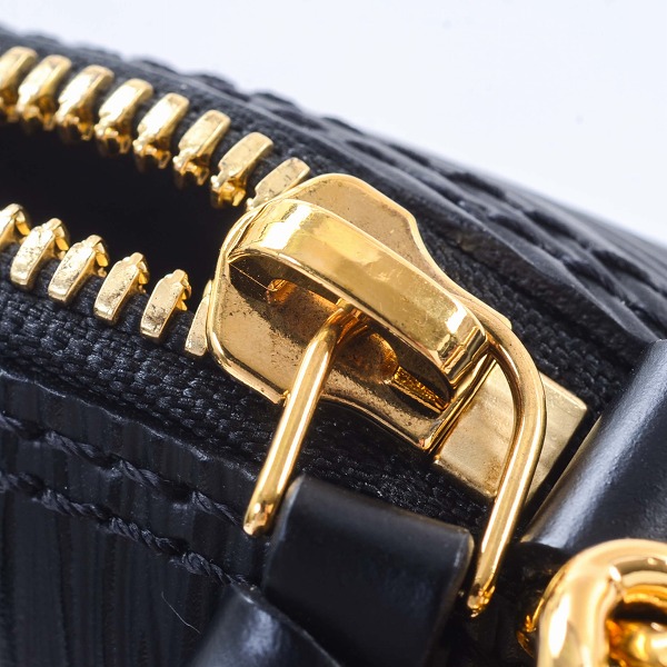 Louis Vuitton Denim Monogram Leather Gold Chain Crossbody Flap Shoulder Bag  at 1stDibs  louis vuitton bag with gold chain, louis vuitton crossbody  gold chain, louis vuitton flap shoulder bag
