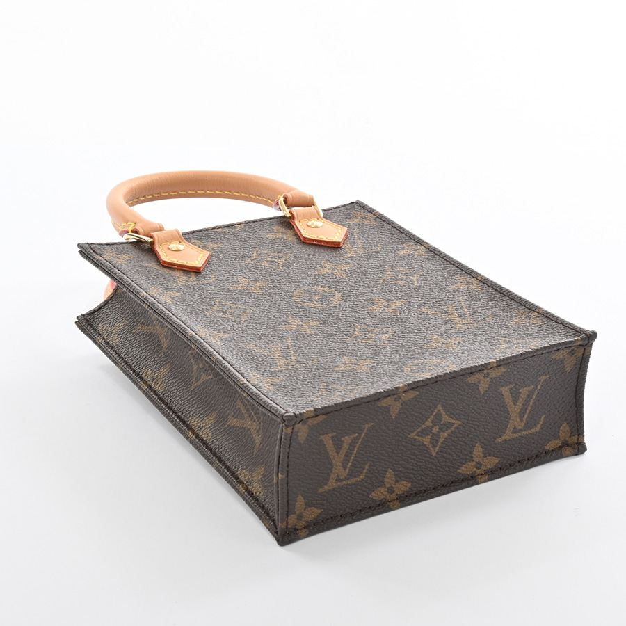 There's A New Louis Vuitton Sac Plat XS For The Boys - BAGAHOLICBOY