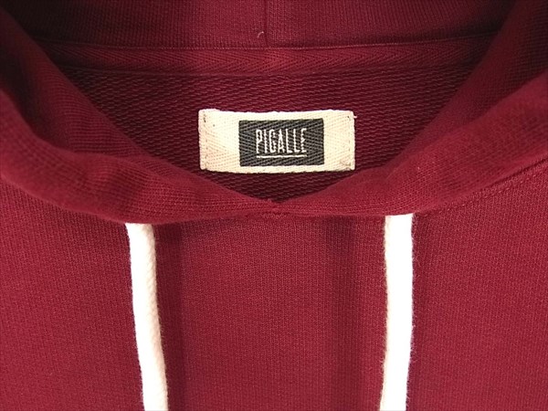 Pigalle ピガール パーカー ロゴ フーディー フロント プリント コットン プルオーバー パーカー エンジ系 S Smasell スマセル 公式通販 サスティナブルアウトレットモール スマセル