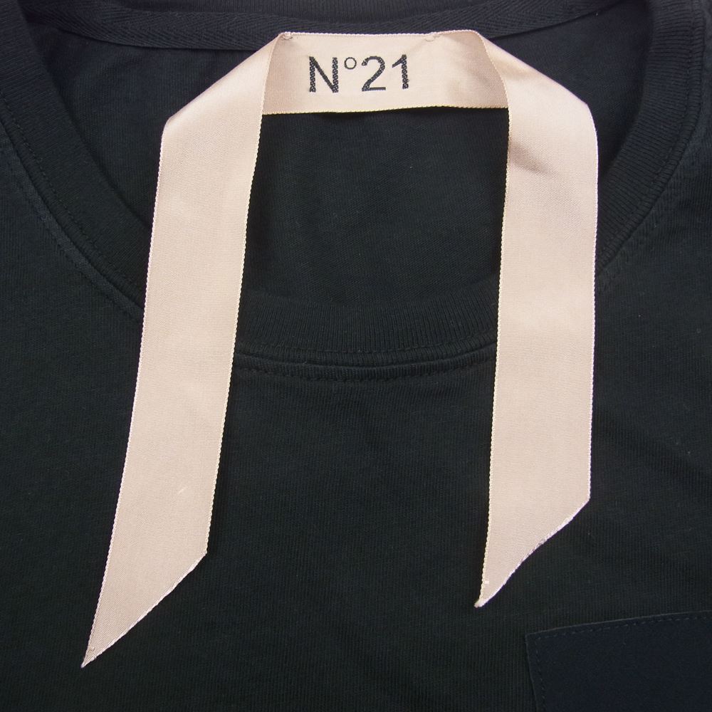 ヌメロヴェントゥーノ N°21 Ｔシャツ ロゴパッチ付き リボンタグ 半袖